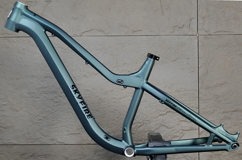 레이스트랙 알루미늄 자전거 프레임, 알로이 쓰루 액슬, - Mountain Biking Uk 리뷰 및 가격